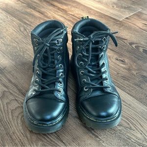 DR. MARTENS Black Leather Ankle Lace Up Boots | Size Women’s US 7